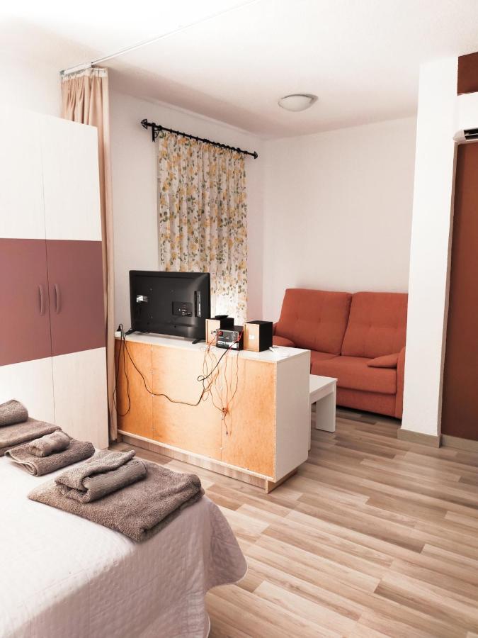 Casa Martin Apartment อาบีลา ภายนอก รูปภาพ